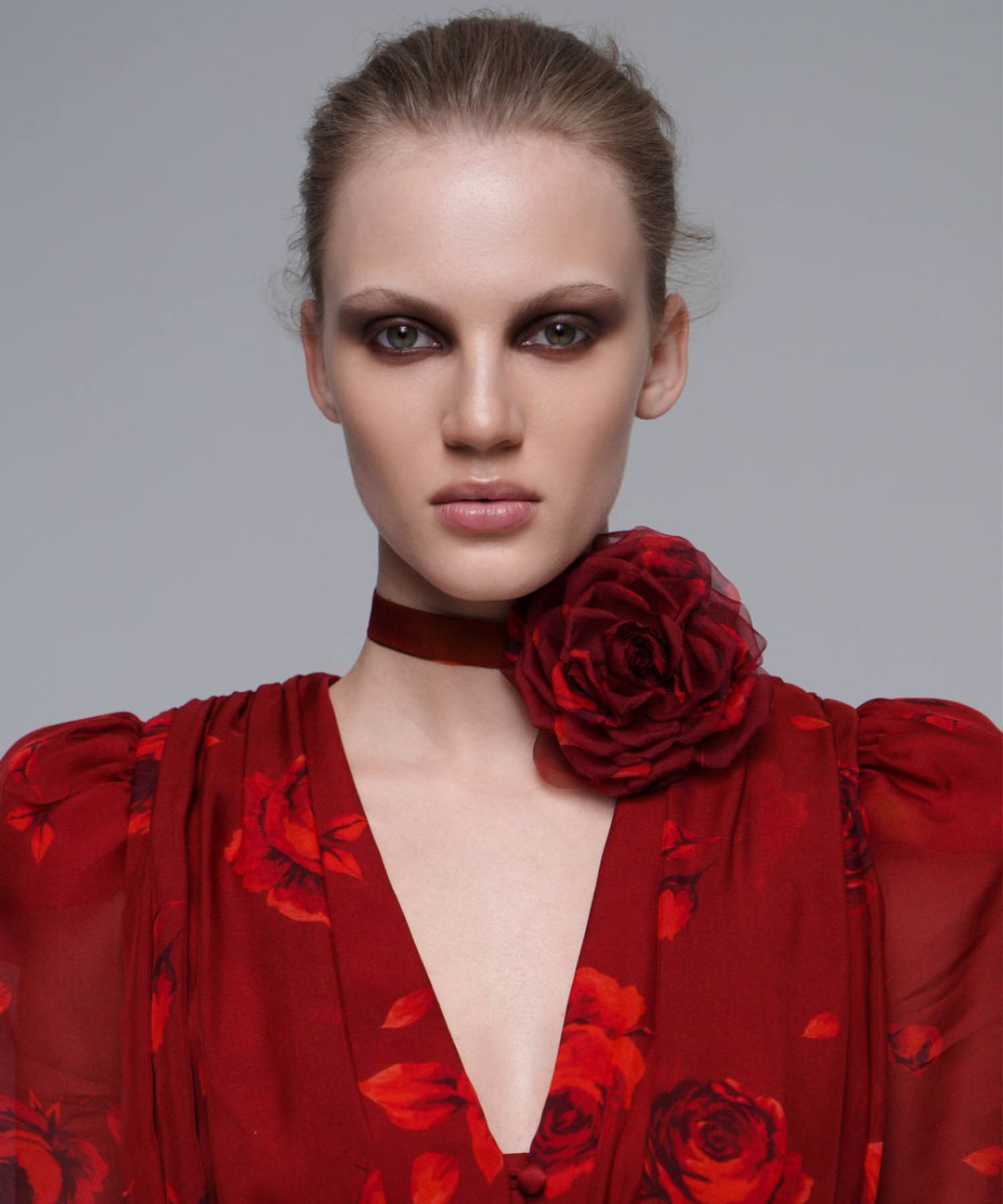 FLORIENA, CHOKER WITH A ROSE MADE OF BURGUNDY CHIFFON WITH RED FLOWERS