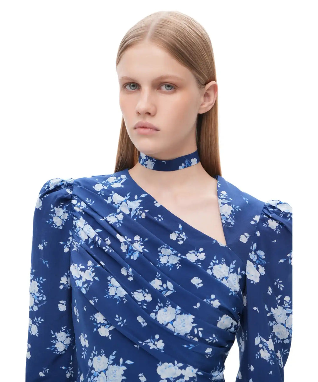 LORA, BLUE CREPE DE CHINE CHOKER WITH MEDIUM LIGHT BLUE FLOWERS