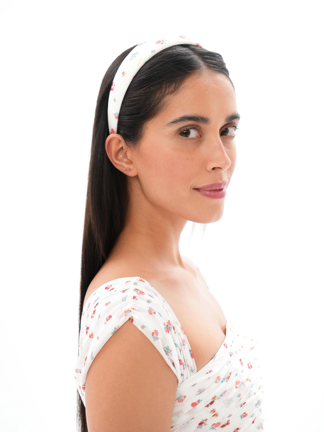 NOELIA, BLACK HEADBAND WITH DELICATE RED BLOSSOMS