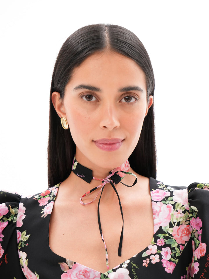 LORA, BLACK CHOKER WITH MEDIUM PINK FLOWERS