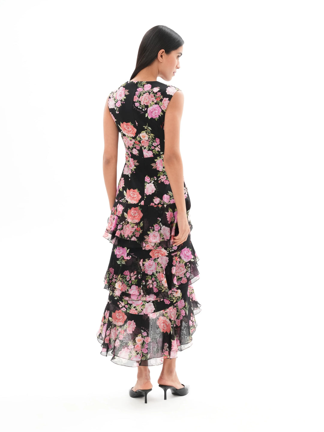 BEATA, A BLACK MIDI DRESS ADORNED WITH MEDIUM-SIZED PINK FLOWERS